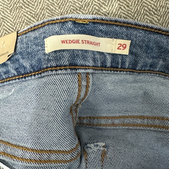 *NWT* Levi’s Wedgie Straight Jeans Size 29 - Picture 8 of 10
